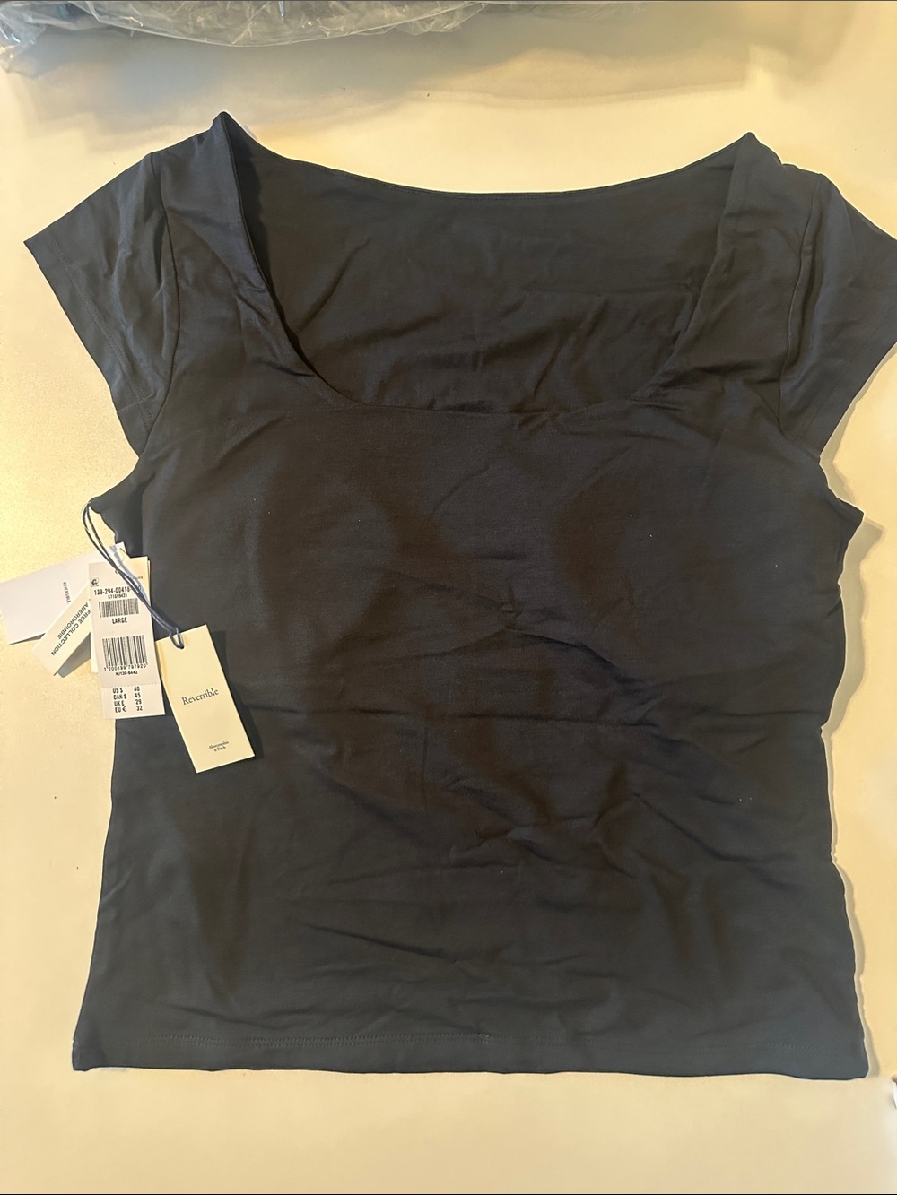 Abercrombie & fitch Reversible round-neck top designed to be worn without a bra.
